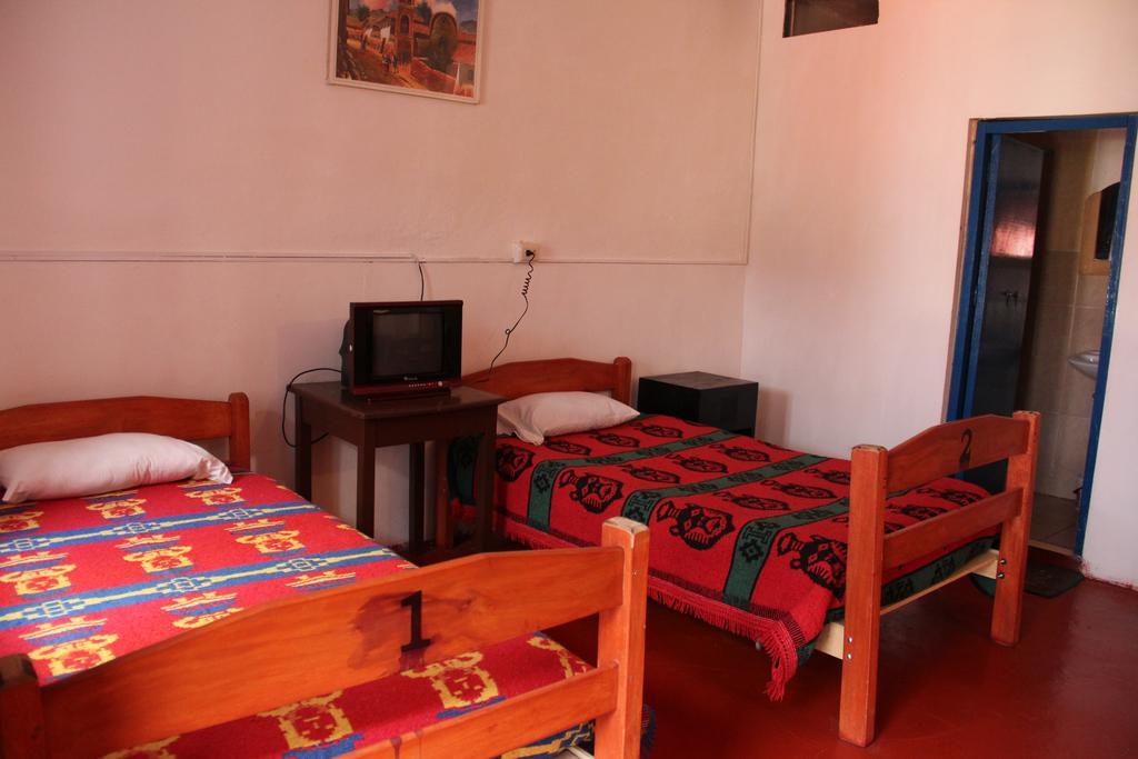 Hostel Backpachers Felix Cuzco Habitación foto